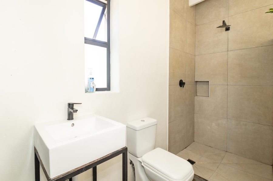 5 Bedroom Property for Sale in Elim Western Cape